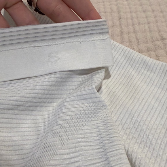 lululemon athletica White Short Sleeve Tee - Picture 3 of 5